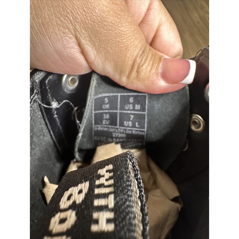 Doc‎ Martens Women's Black Leather Boots Size 6M With White Lace Hooks - Picture 9 of 15